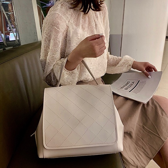 🔄🆕 HELSINKI Backpack - Picture 3 of 8